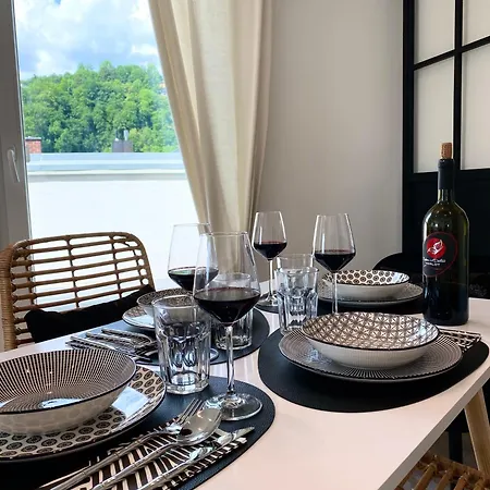 Penthouse - Zentral Und Genial Passau