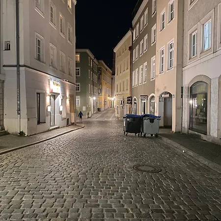 Penthouse - Zentral Und Genial *