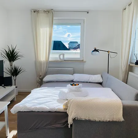 Penthouse - Zentral Und Genial