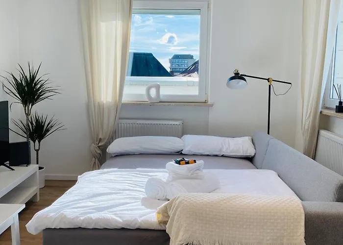 Penthouse - Zentral Und Genial